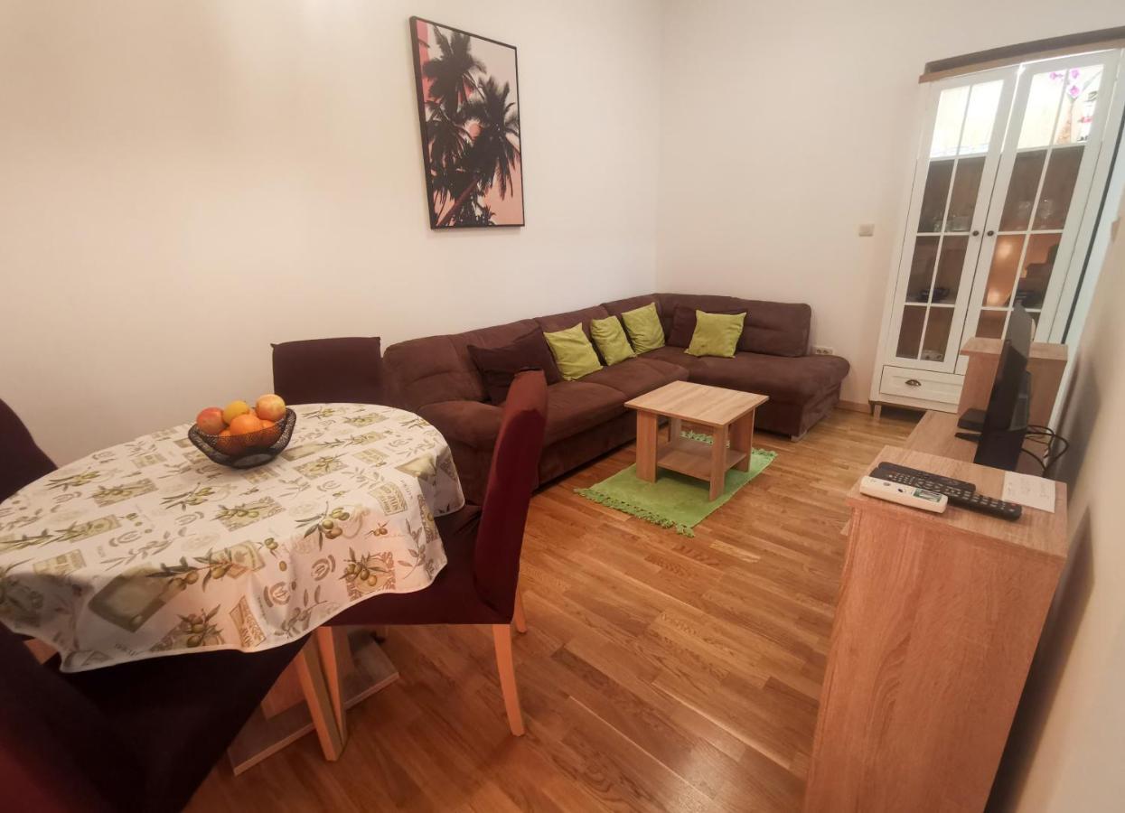 Apartment Creative App 5 *